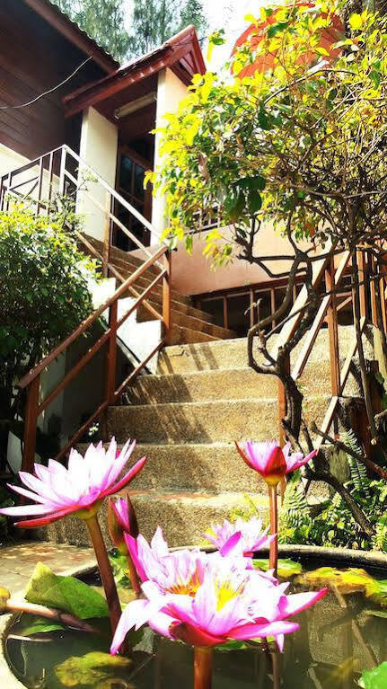 Golden Lake View Boutique Resort Kanchanaburi Exterior foto